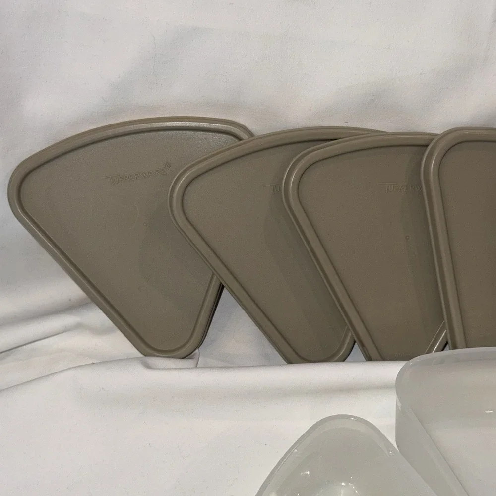 Vintage Tupperware Lazy Susan Revolving Turntable 5 Pie Wedge Shaped Relish Tray